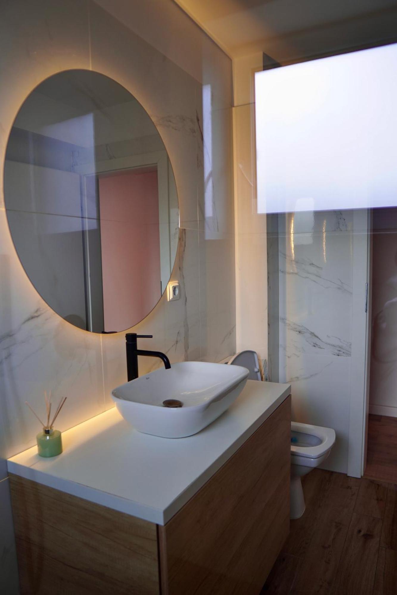 Coresi, 2 Camere, Sleeps 6 Large Private Garden Apartment Pets Welcome Brasov Ngoại thất bức ảnh